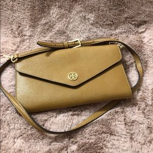 Tory Burch Robinson Expandable Concierge